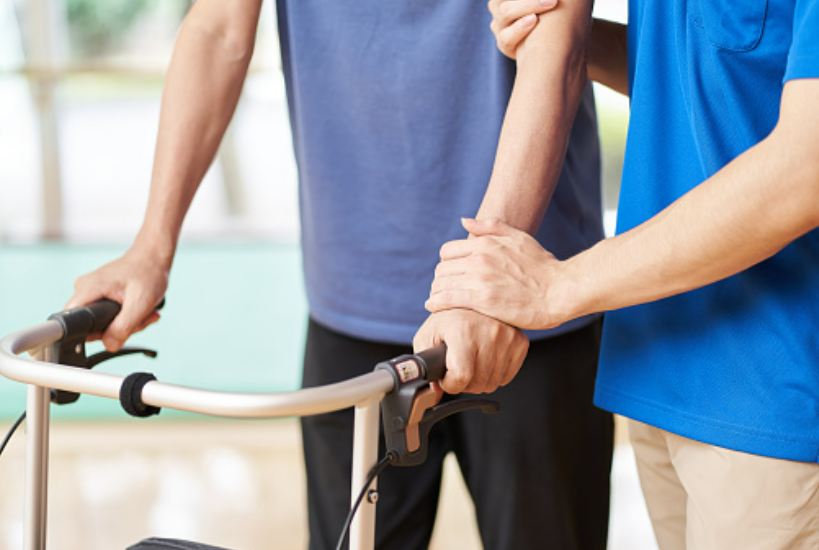 Artroplastia de Cadera: Restaurando la Movilidad y Calidad de Vida